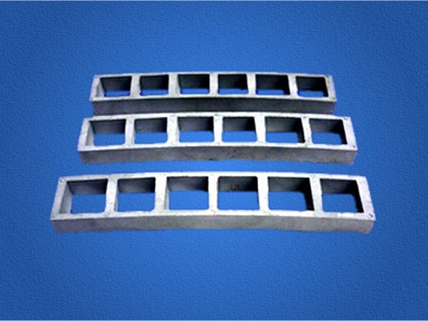 轉盤(pán)軸承分段保持架